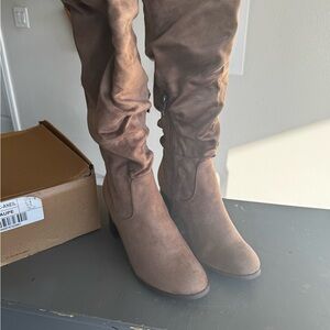 Brown Knee-High Women's Boots Extra Wide Calf